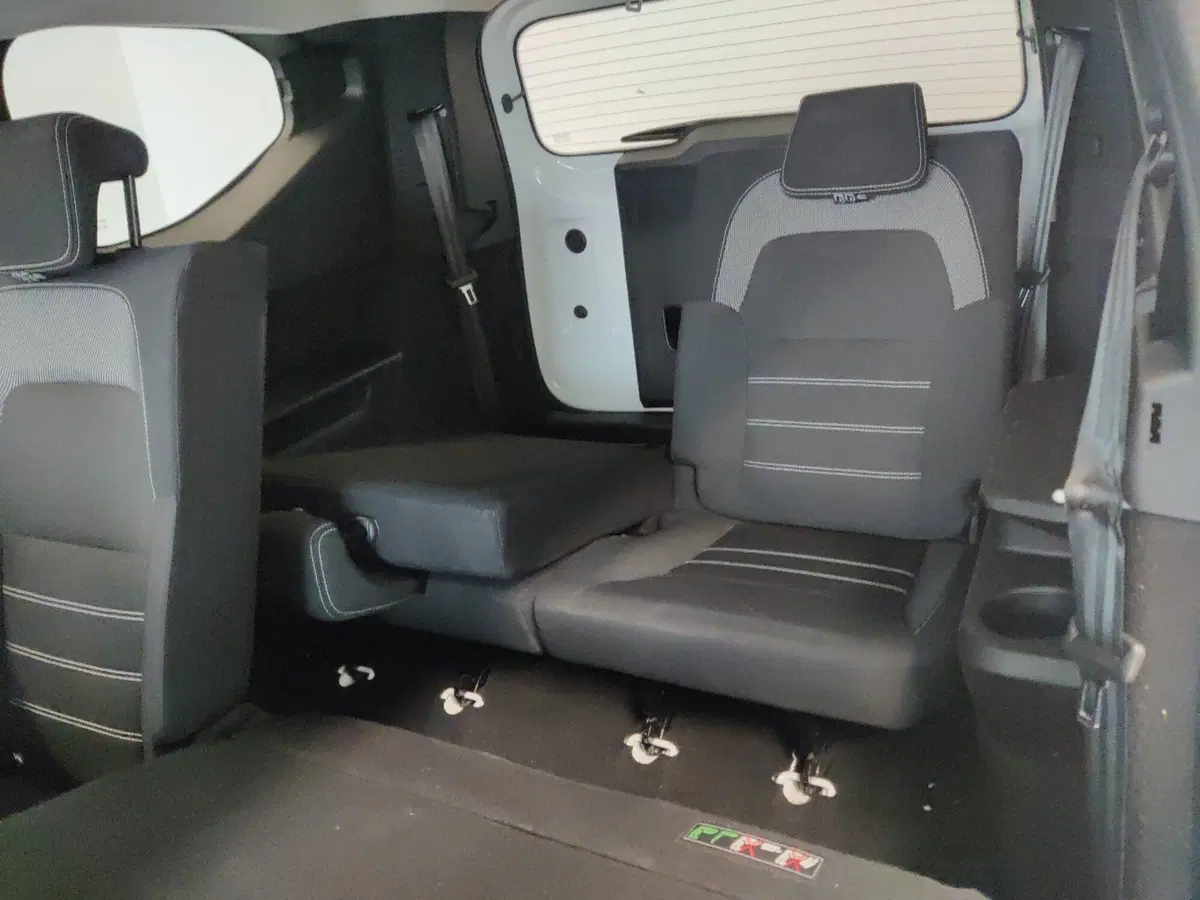 Dacia Jogger usata a Arezzo (16)