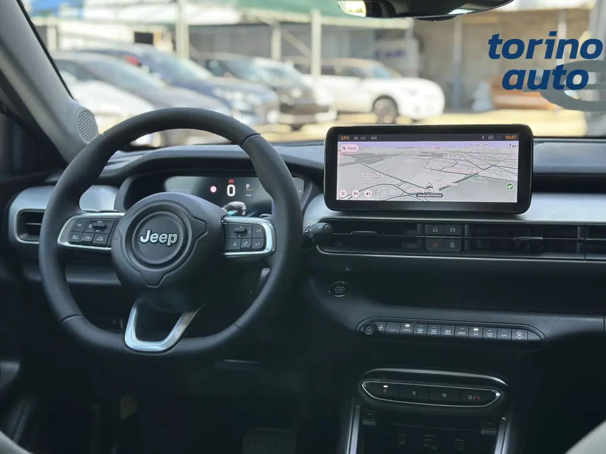 Jeep Avenger nuova a Torino (16)