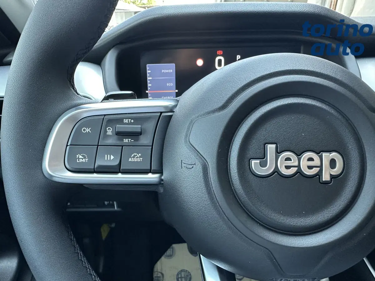 Jeep Avenger nuova a Torino (18)
