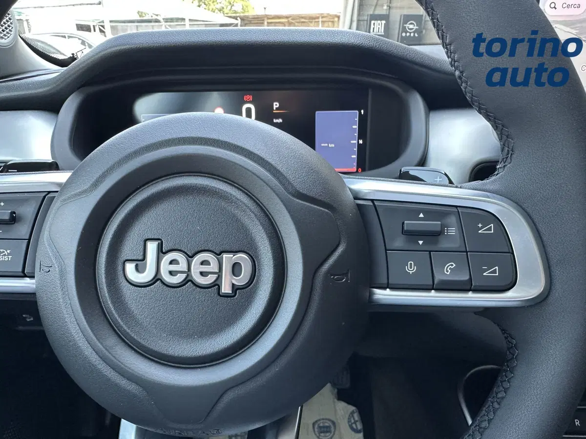 Jeep Avenger nuova a Torino (19)