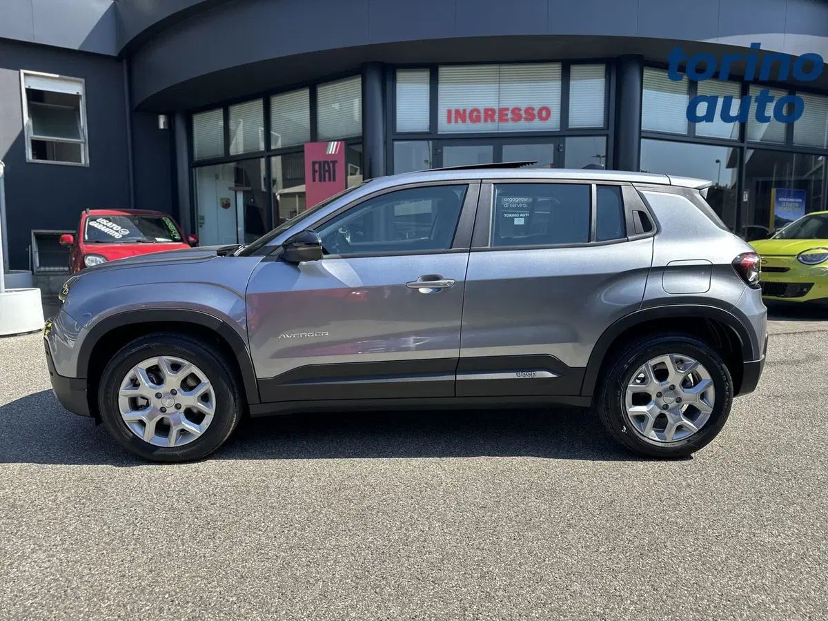 Jeep Avenger nuova a Torino (4)