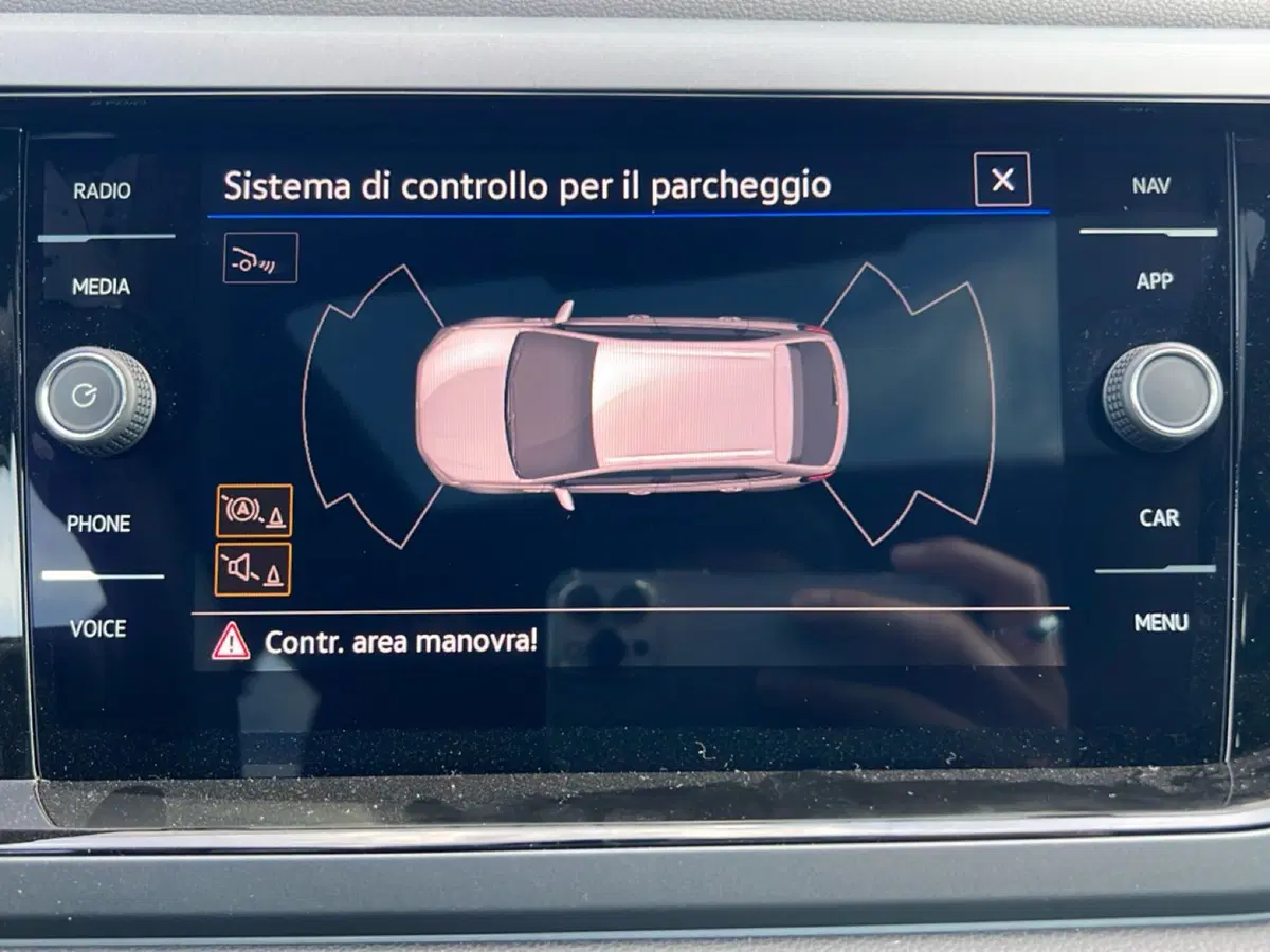 Volkswagen Taigo nuova a Siena (15)