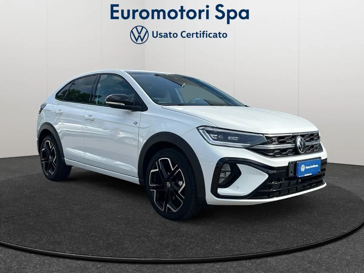 Volkswagen Taigo nuova a Siena (7)