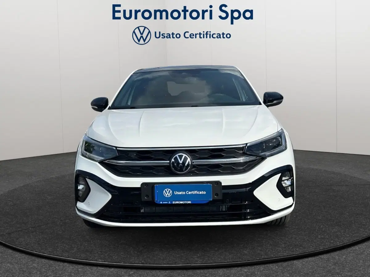 Volkswagen Taigo nuova a Siena (8)
