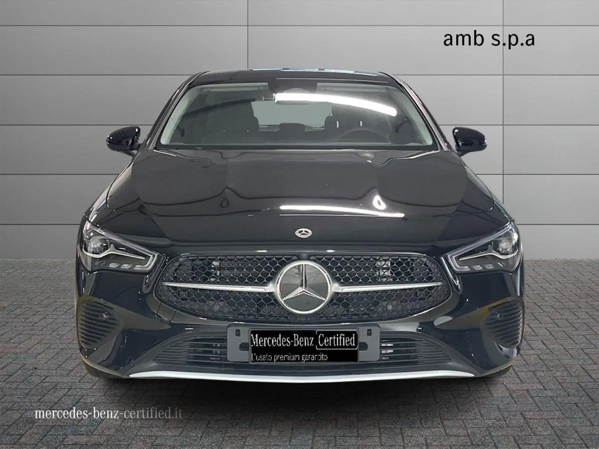 Mercedes-Benz CLA Shooting Brake usata a Napoli (3)