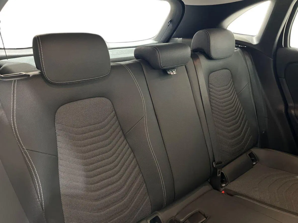Mercedes-Benz GLA SUV usata a Napoli (16)