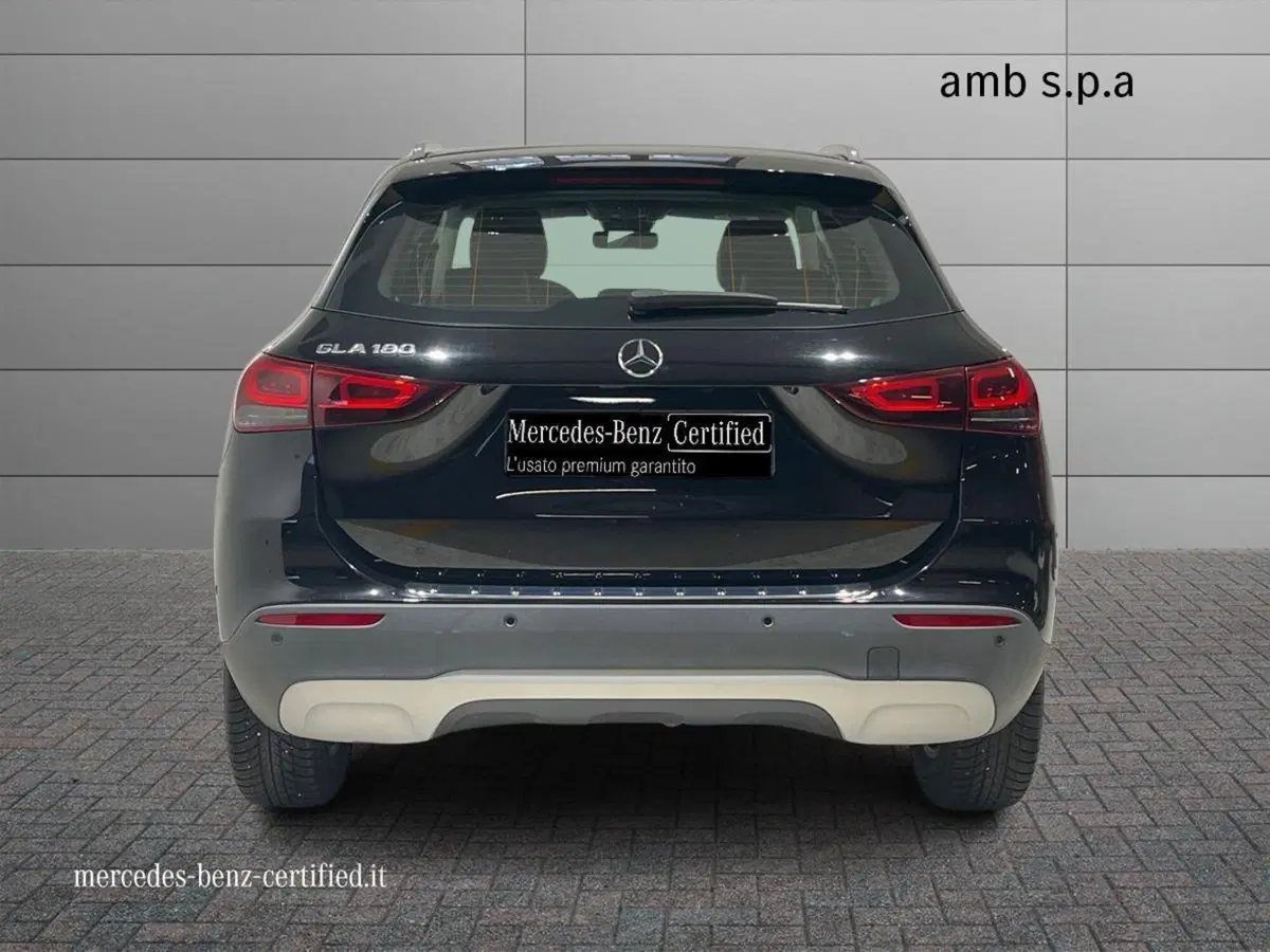 Mercedes-Benz GLA SUV usata a Napoli (4)