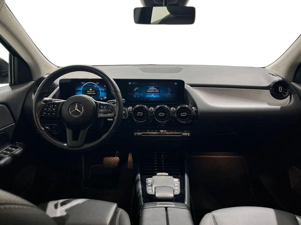 Mercedes-Benz GLA SUV usata a Napoli (9)