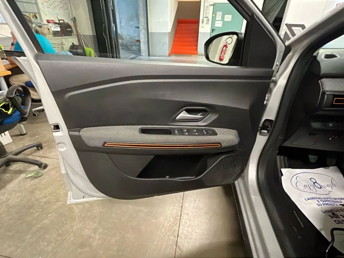 Dacia Sandero usata a Vicenza (20)