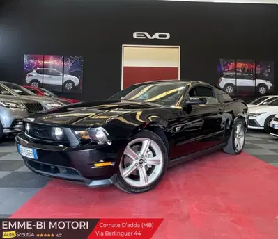 Ford Mustang Coup&eacute; Fastback 5.0 V8 GT del 2011 usata a Cornate d'Adda