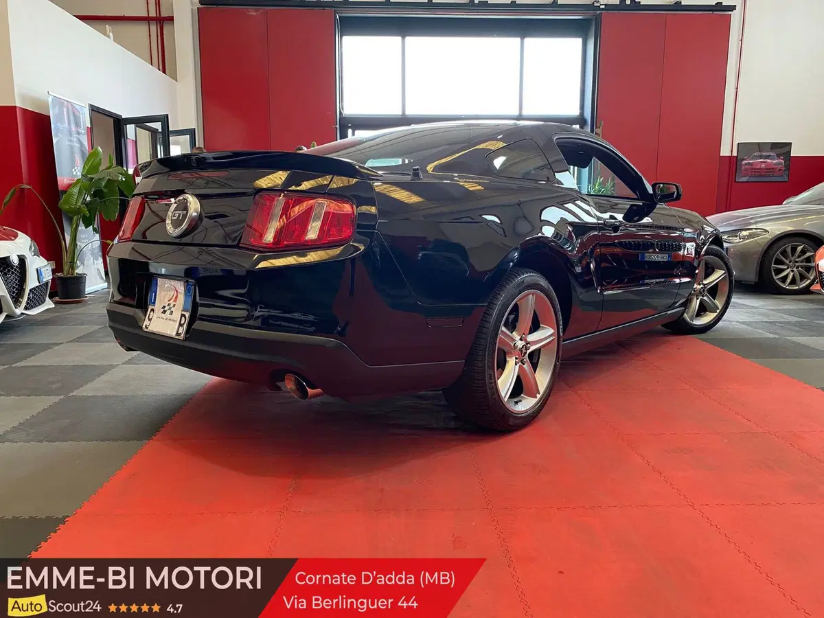Ford Mustang Coupé usata a Monza e Brianza (2)