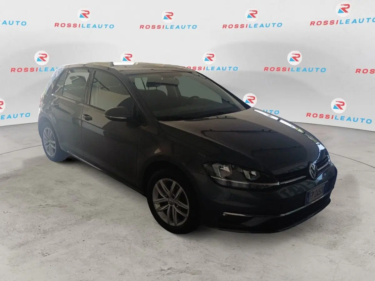 Volkswagen Golf usata a La Spezia