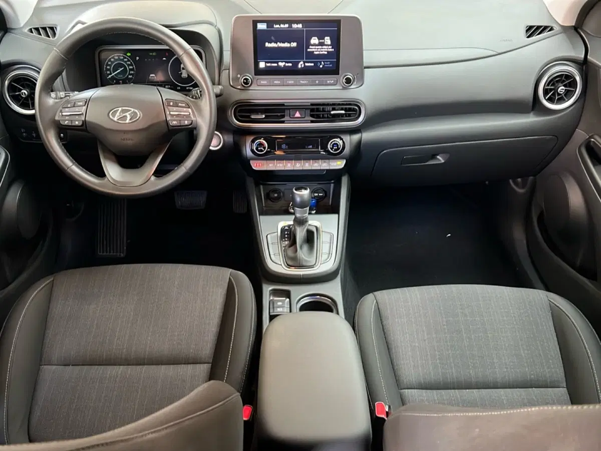 Hyundai Kona usata a Roma (11)