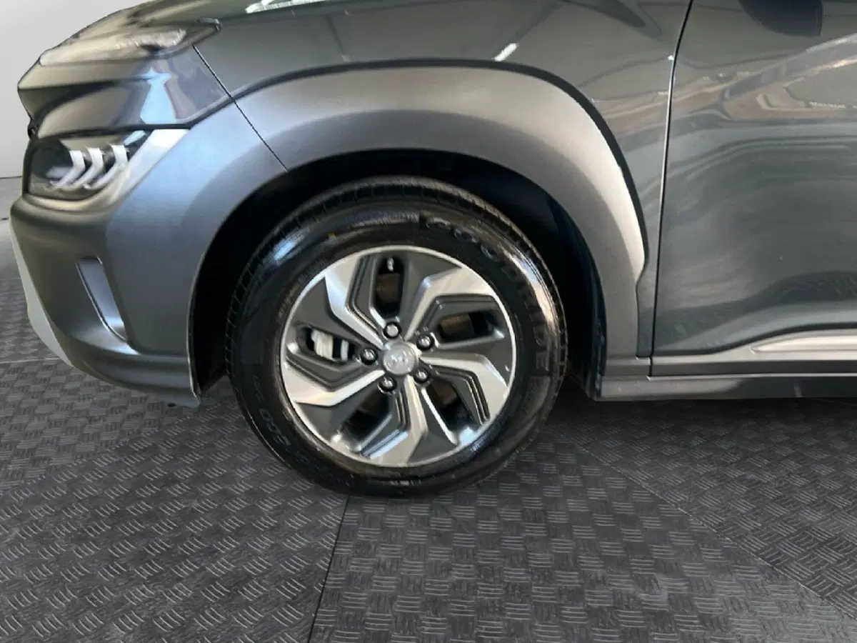 Hyundai Kona usata a Roma (9)