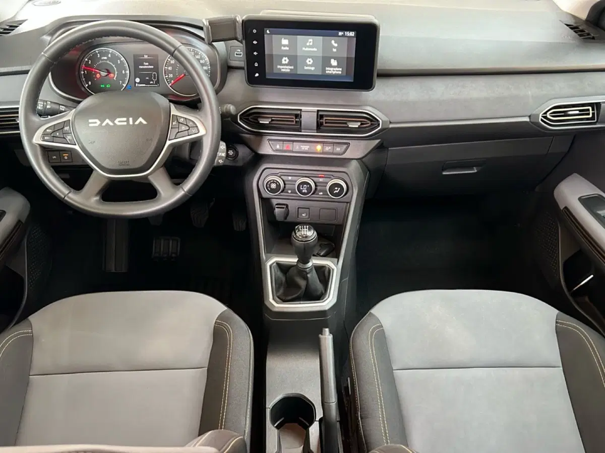 Dacia Sandero Stepway usata a Roma (11)