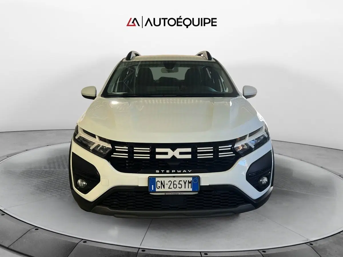 Dacia Sandero usata a Roma (8)