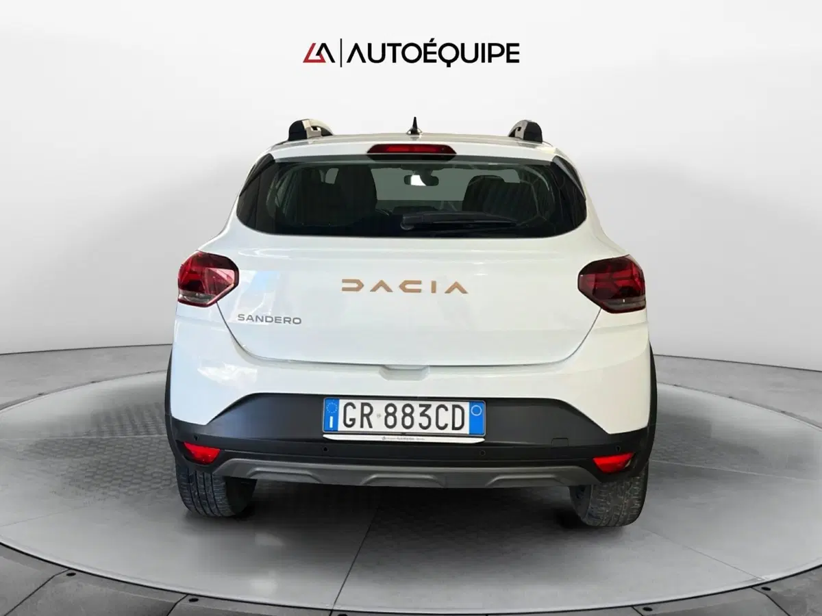 Dacia Sandero usata a Roma (4)