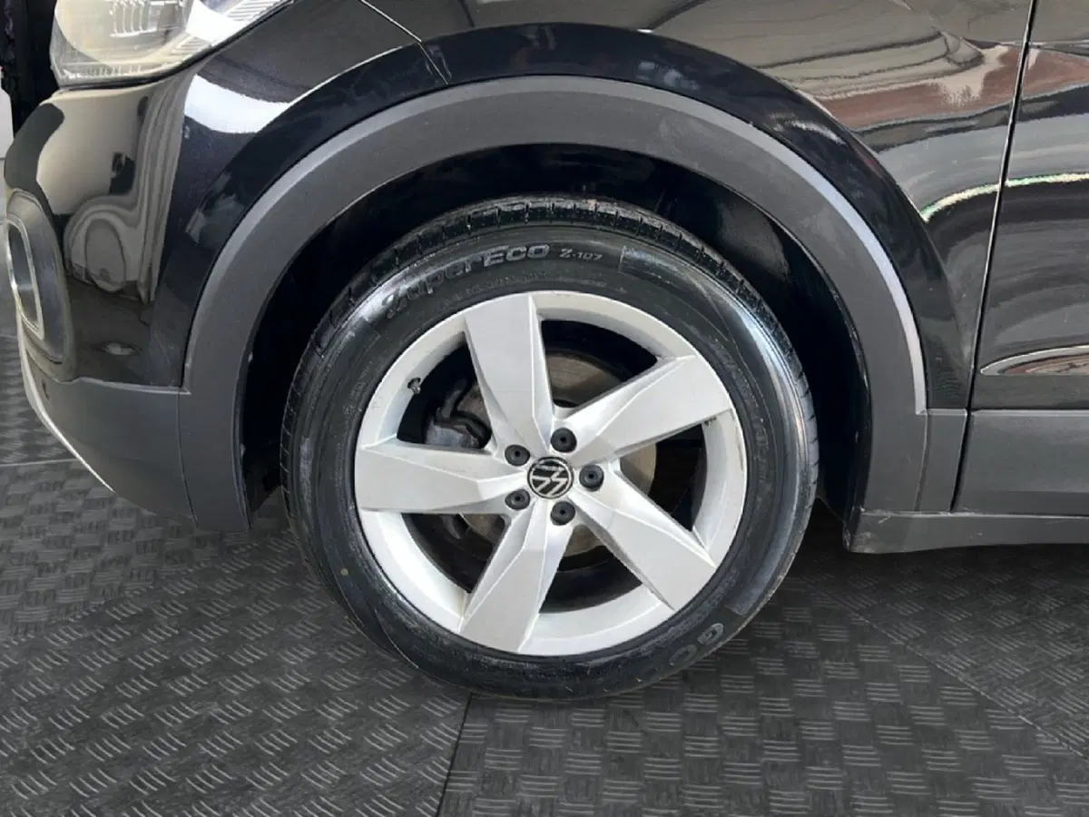 Volkswagen T-Cross usata a Roma (9)