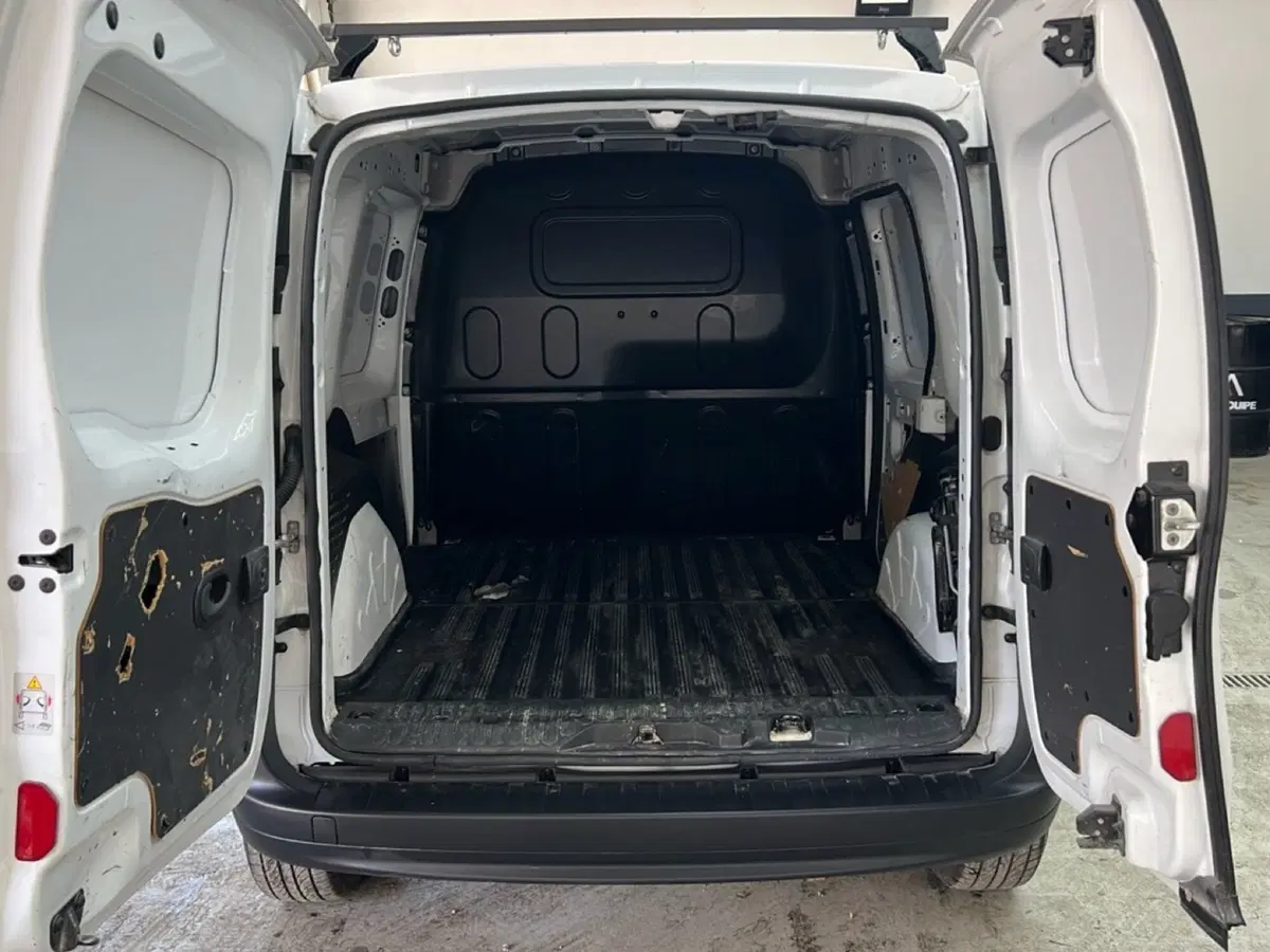 Renault Kangoo usata a Roma (10)
