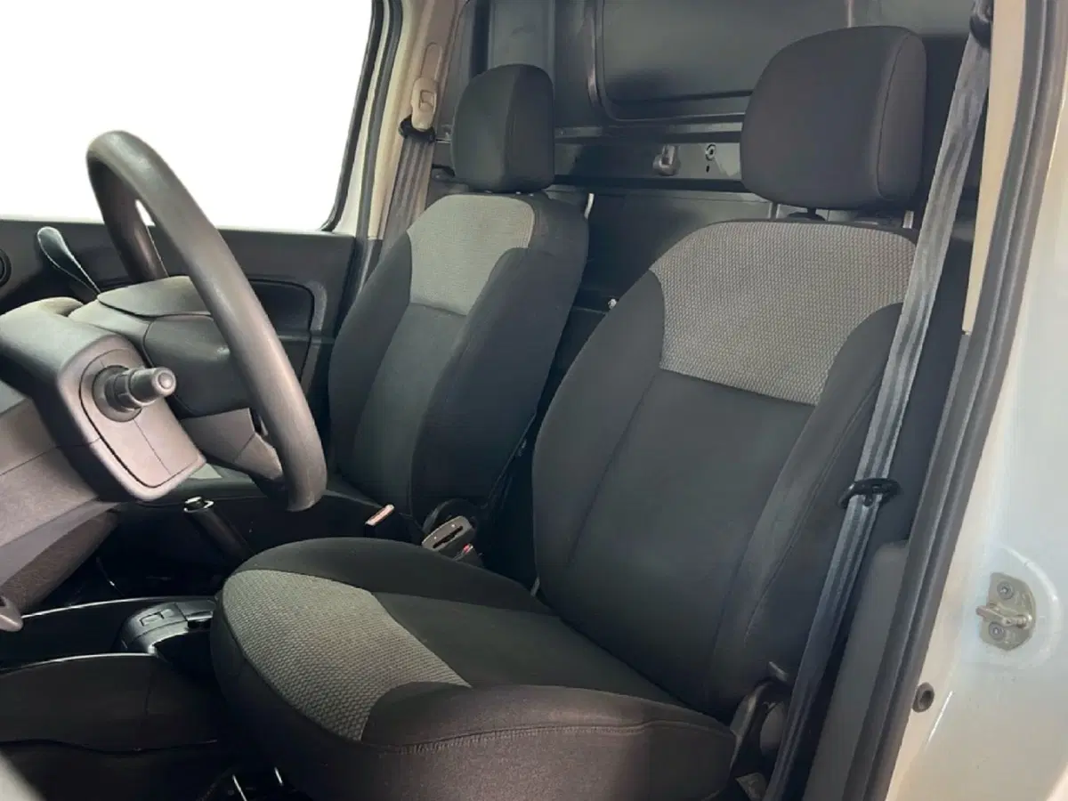 Renault Kangoo usata a Roma (12)