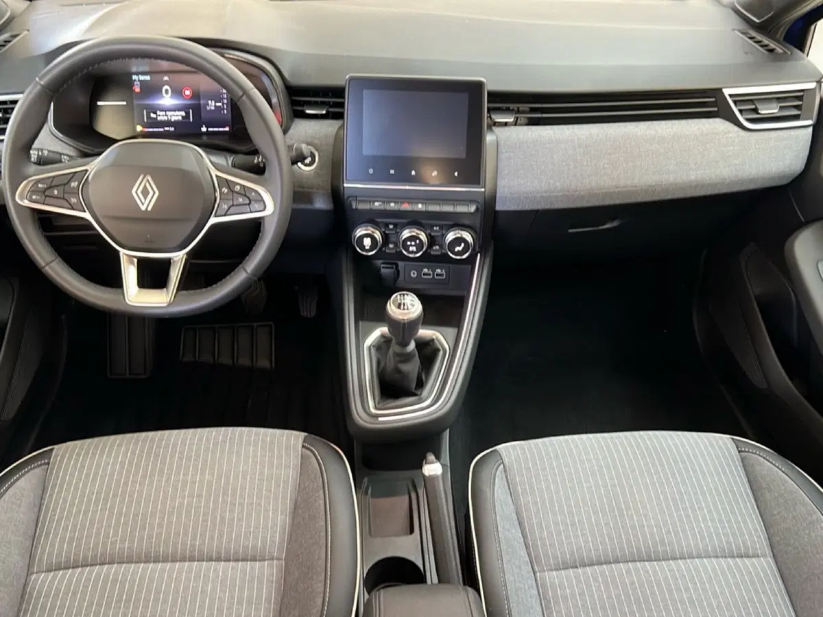 Renault Clio usata a Roma (11)