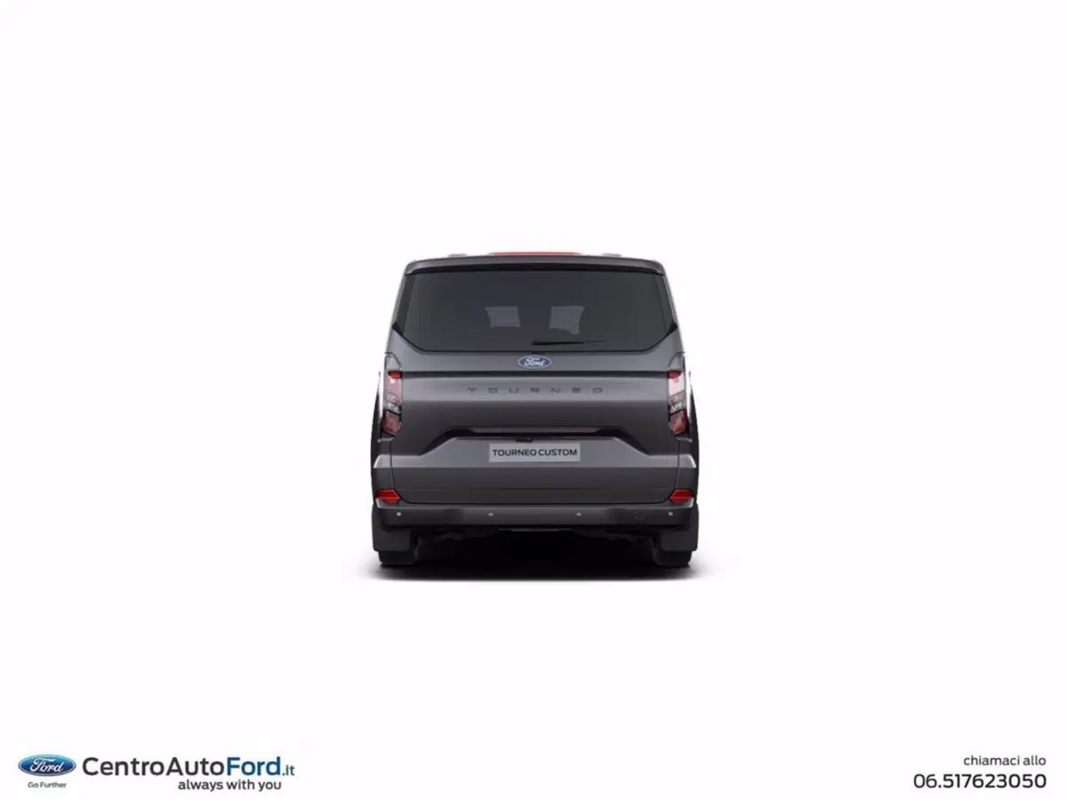 Ford Tourneo Custom nuova a Roma (4)