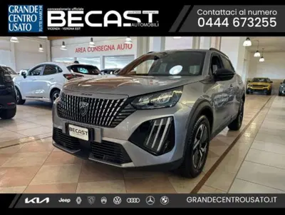 Peugeot 2008 PureTech 100 S&amp;S Allure del 2024 usata a Brendola