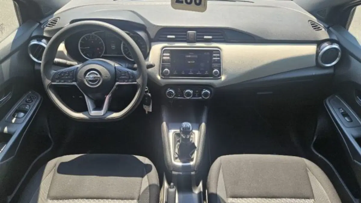 Nissan Micra usata a Lucca (16)