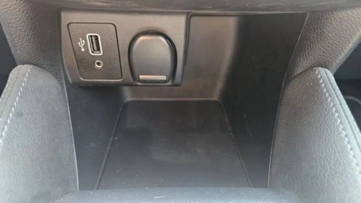 Nissan Micra usata a Lucca (9)