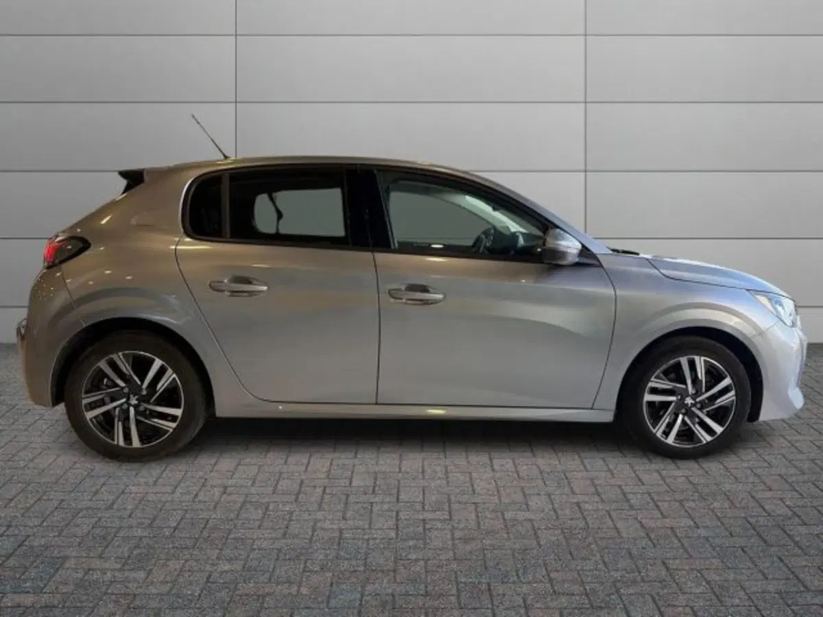Peugeot 208 usata a Sassari (3)