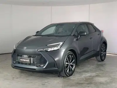 Toyota Toyota C-HR 2.0 phev Trend fwd e-cvt del 2024 usata a Mosciano Sant'Angelo