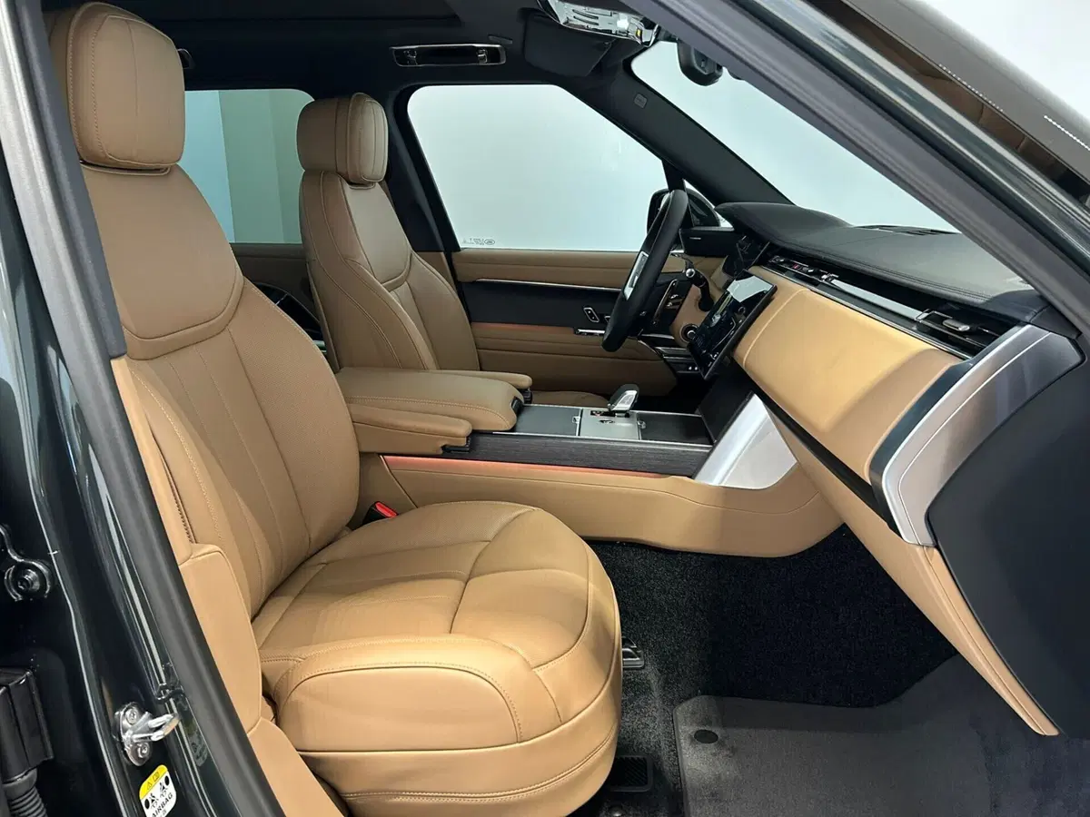 Land Rover Range Rover nuova a Napoli (3)