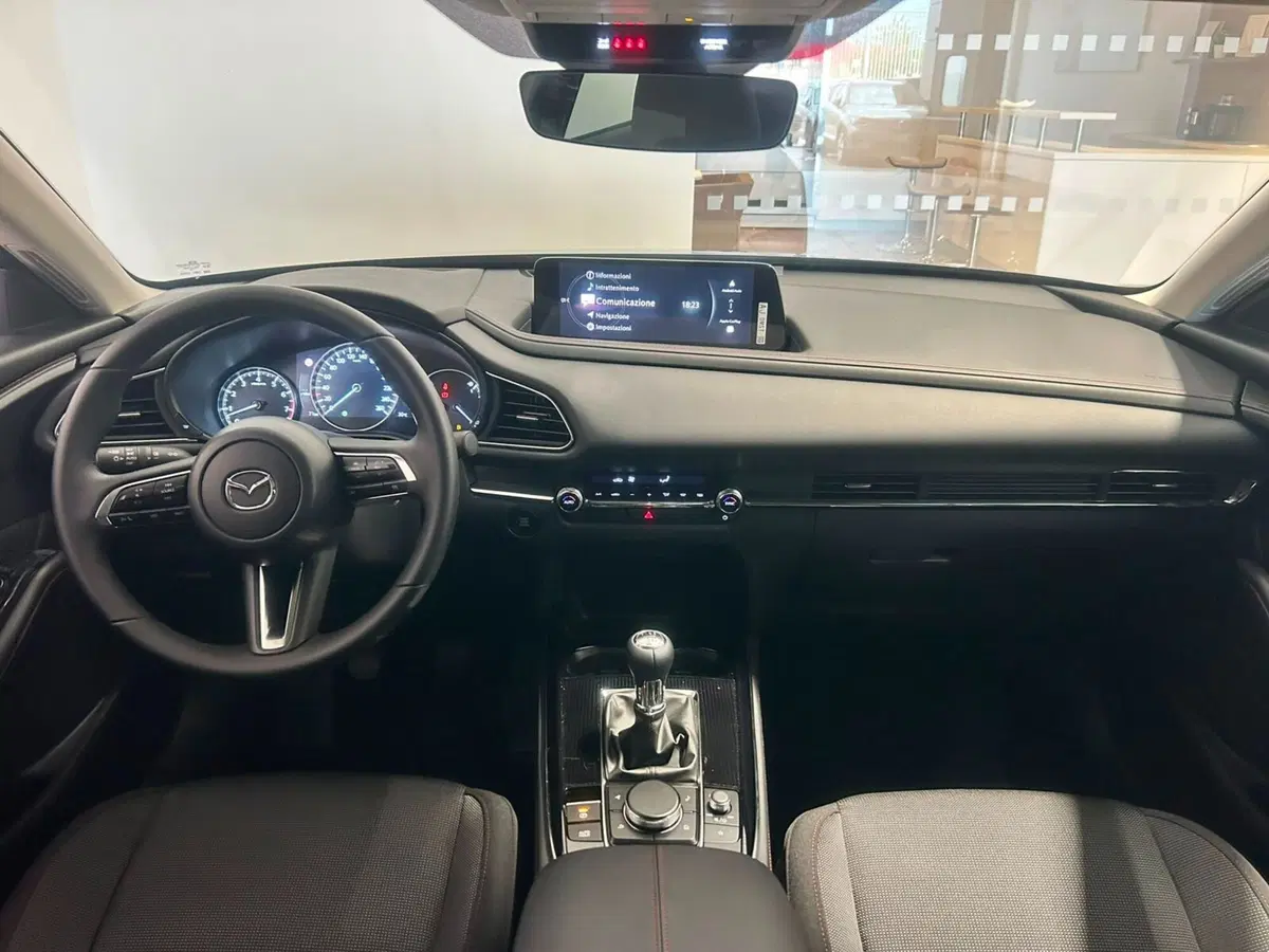 Mazda CX-30 nuova a Napoli (4)