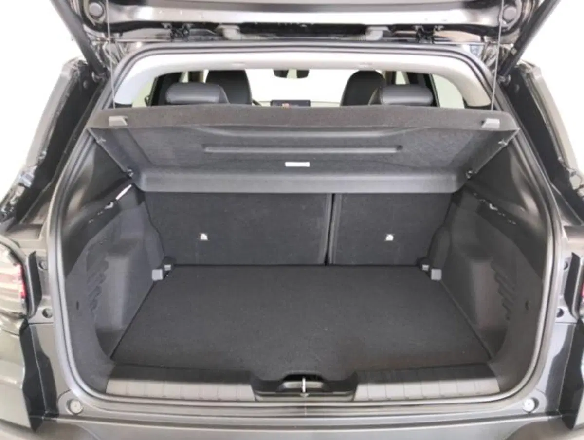 Jeep Avenger usata a Como (19)