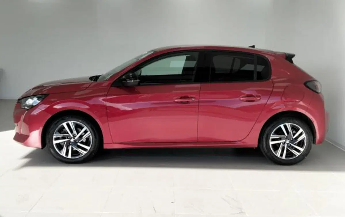 Peugeot 208 usata a Como (8)