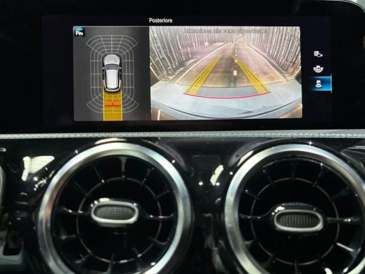 Mercedes-Benz CLA Shooting Brake usata a Bologna (12)