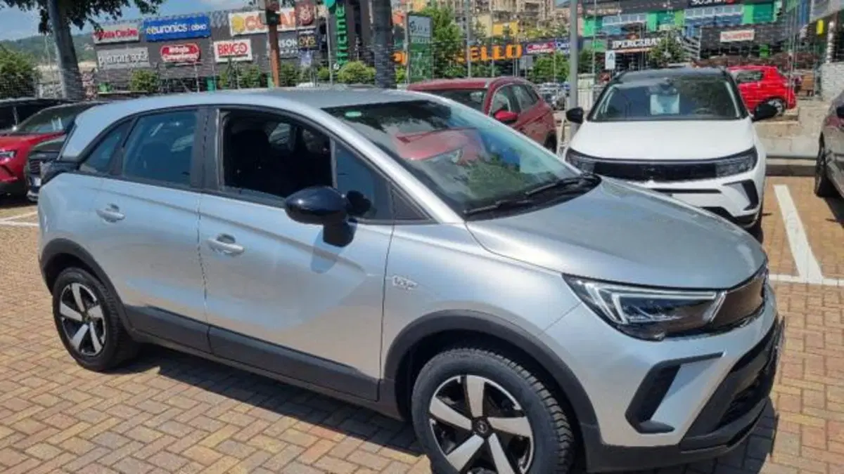 Opel Crossland usata a Savona (15)
