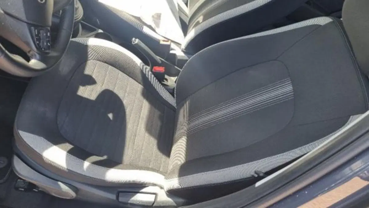 Hyundai i10 usata a Savona (11)