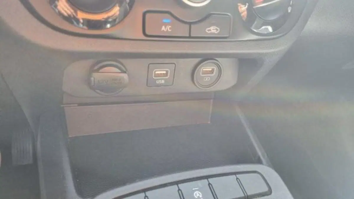 Hyundai i10 usata a Savona (15)