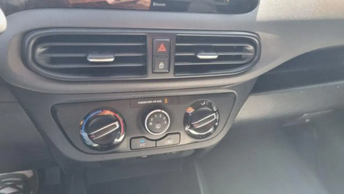 Hyundai i10 usata a Savona (17)
