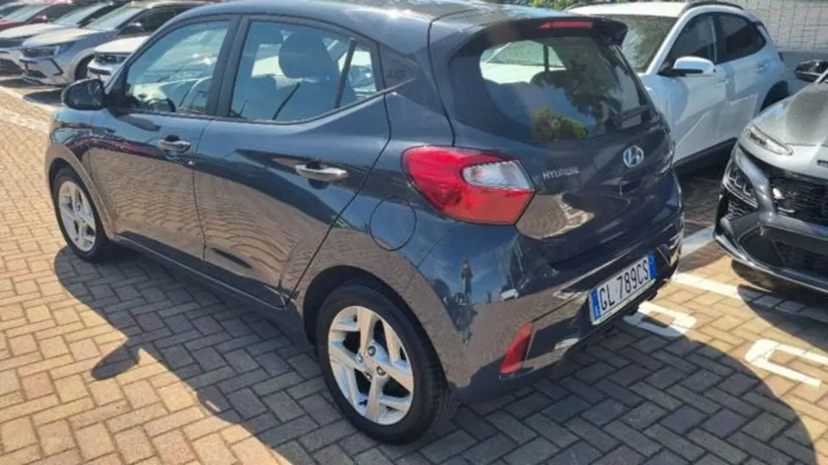Hyundai i10 usata a Savona (4)