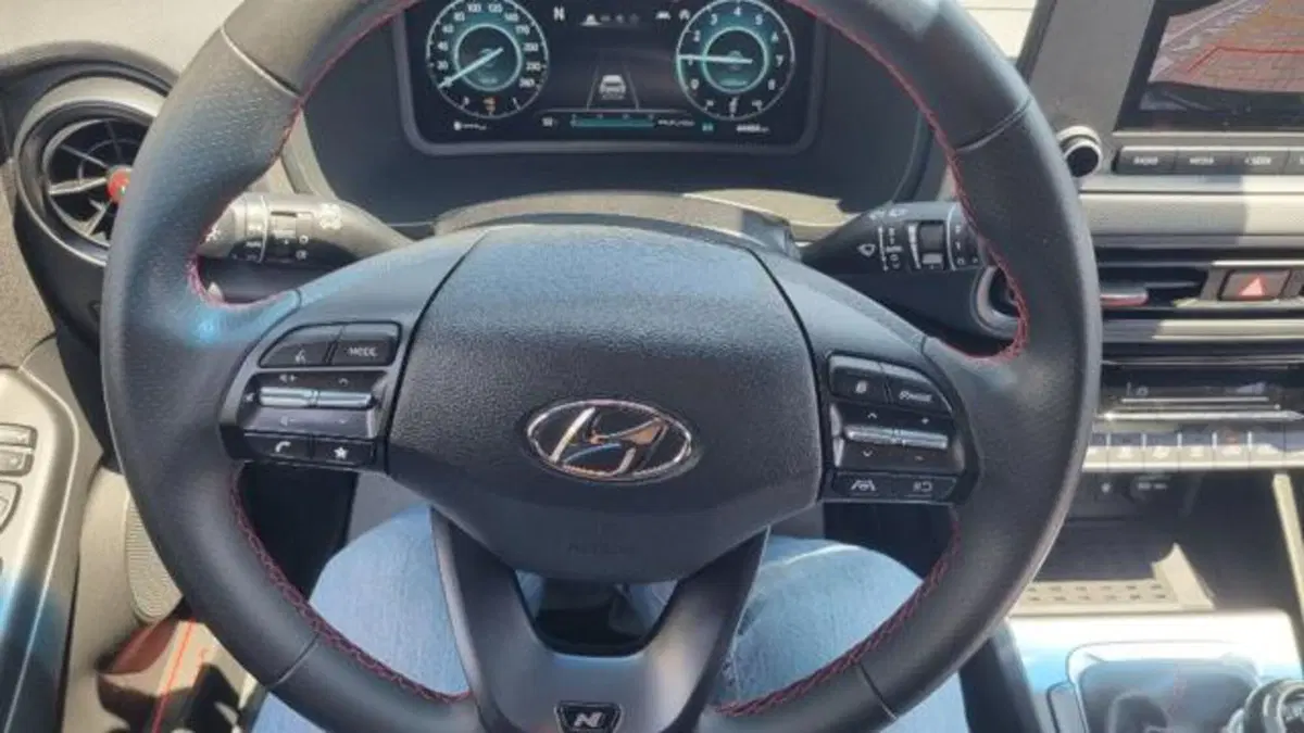 Hyundai Kona usata a Savona (11)
