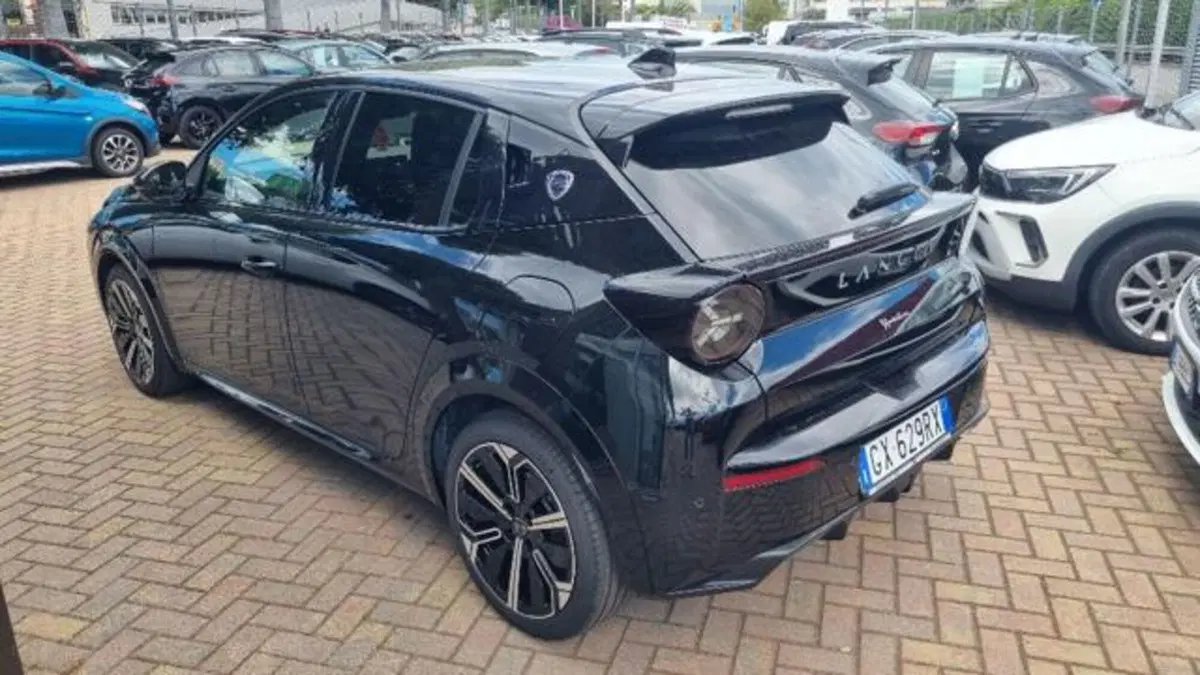 Lancia Ypsilon usata a Savona (4)