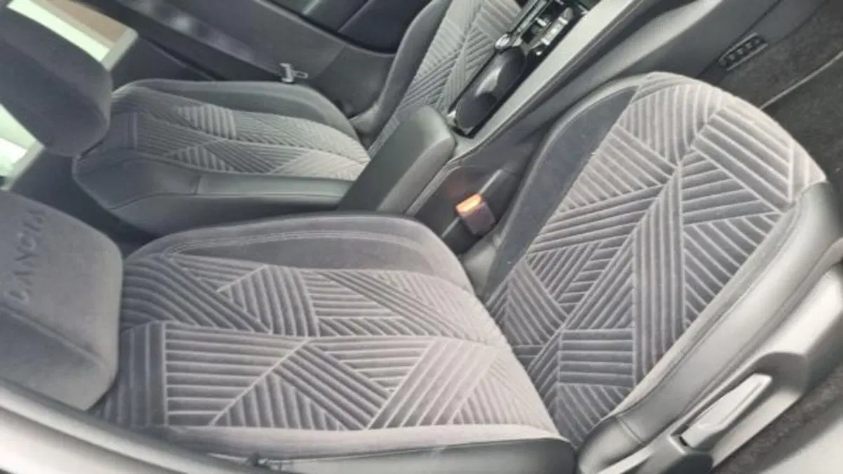 Lancia Ypsilon usata a Savona (9)