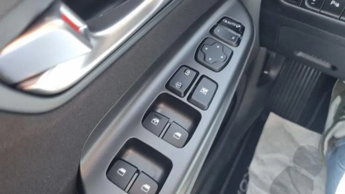 Hyundai Kona usata a Savona (12)