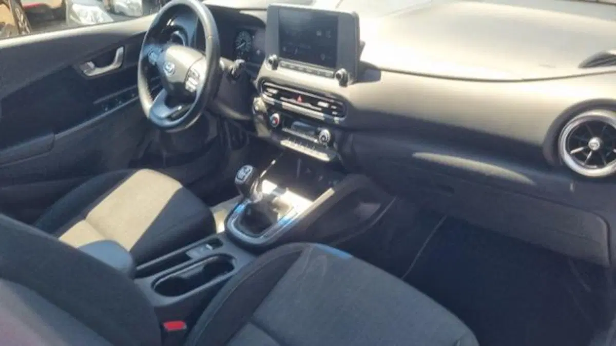 Hyundai Kona usata a Savona (16)