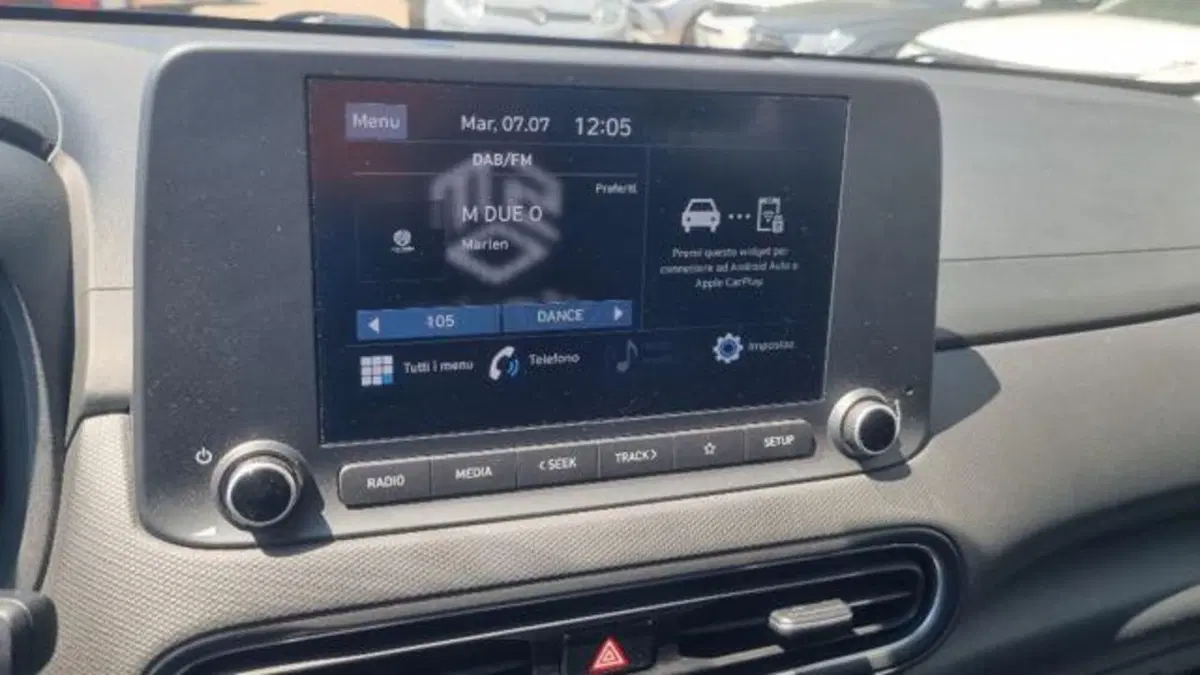 Hyundai Kona usata a Savona (6)