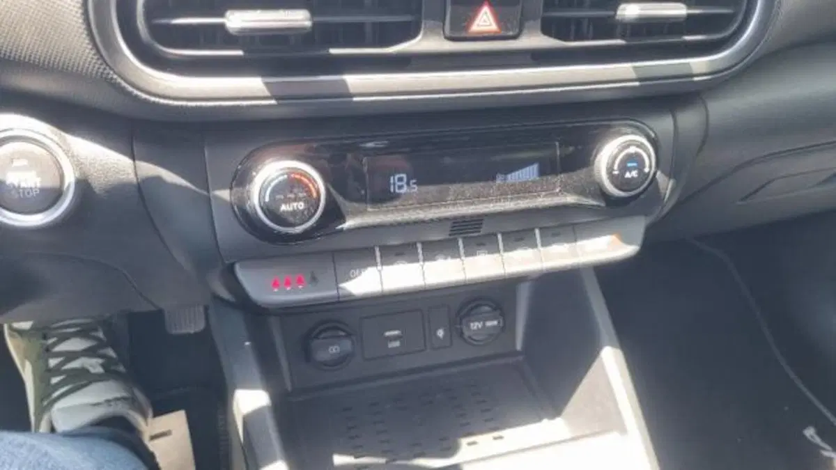 Hyundai Kona usata a Savona (7)