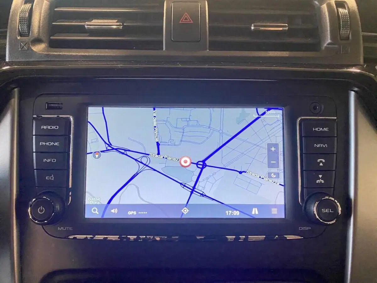 Mahindra KUV100 usata a Torino (10)