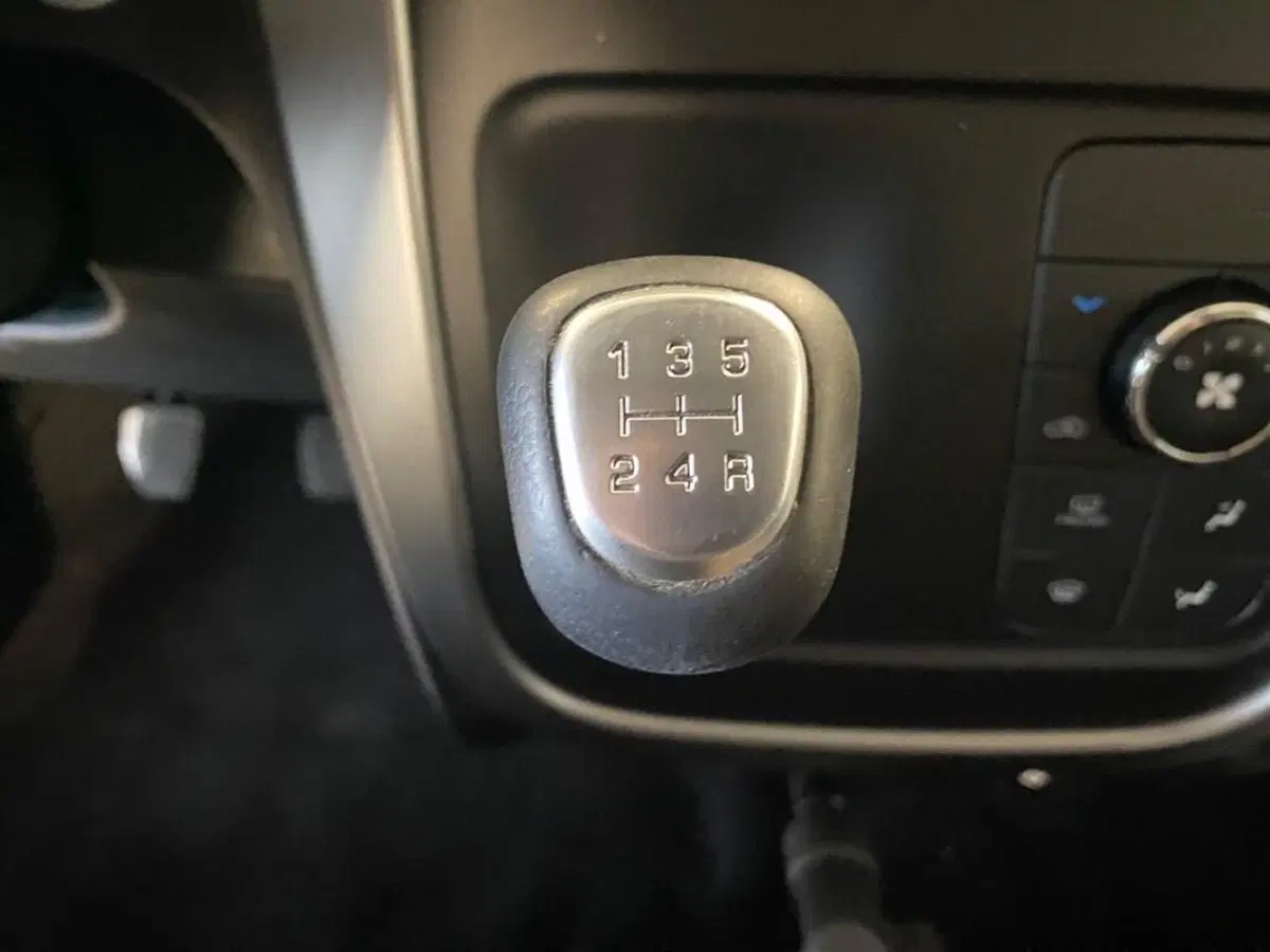 Mahindra KUV100 usata a Torino (11)